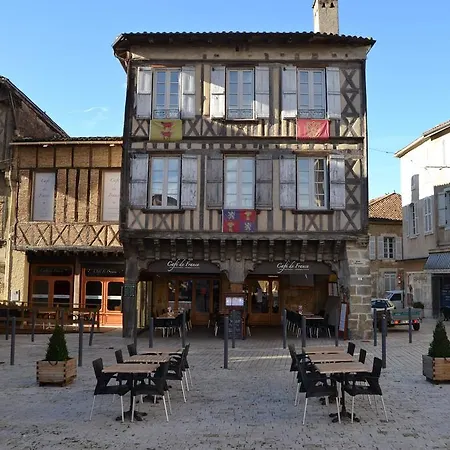 法国咖啡厅旅馆 欧兹