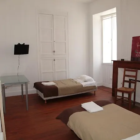 招待所 法国咖啡厅旅馆 欧兹