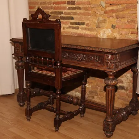 招待所 法国咖啡厅旅馆