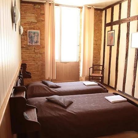 法国咖啡厅旅馆 招待所 *